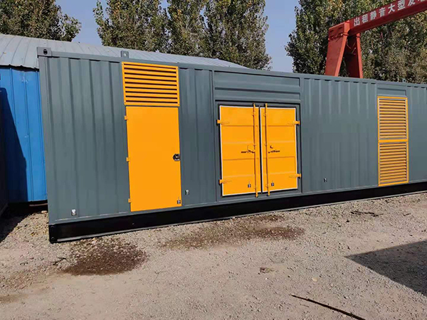 张家界300kw 柴油发电机组用多大的空气开关？